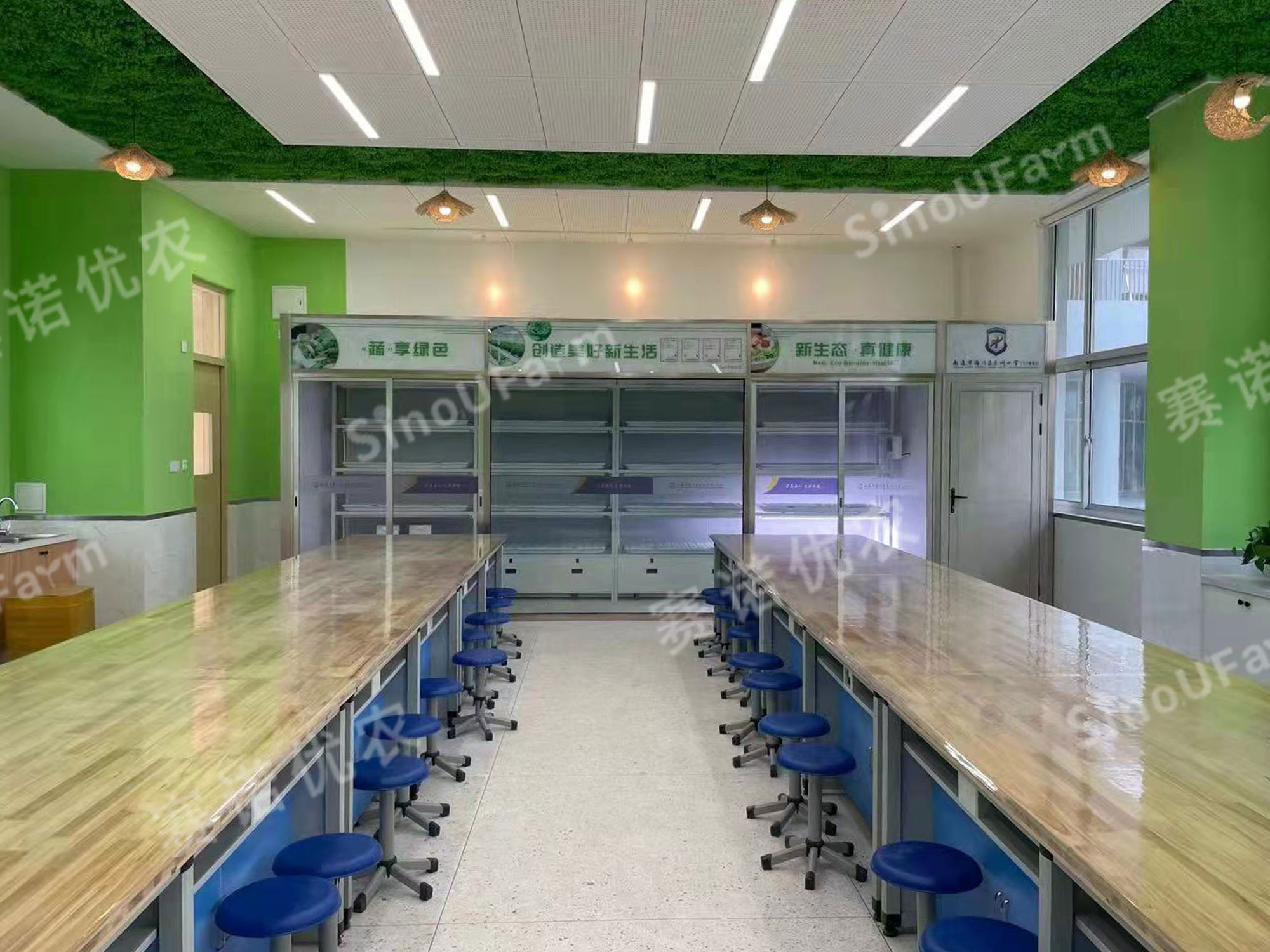 UC Indoor Planting Beneficial Education Classroom