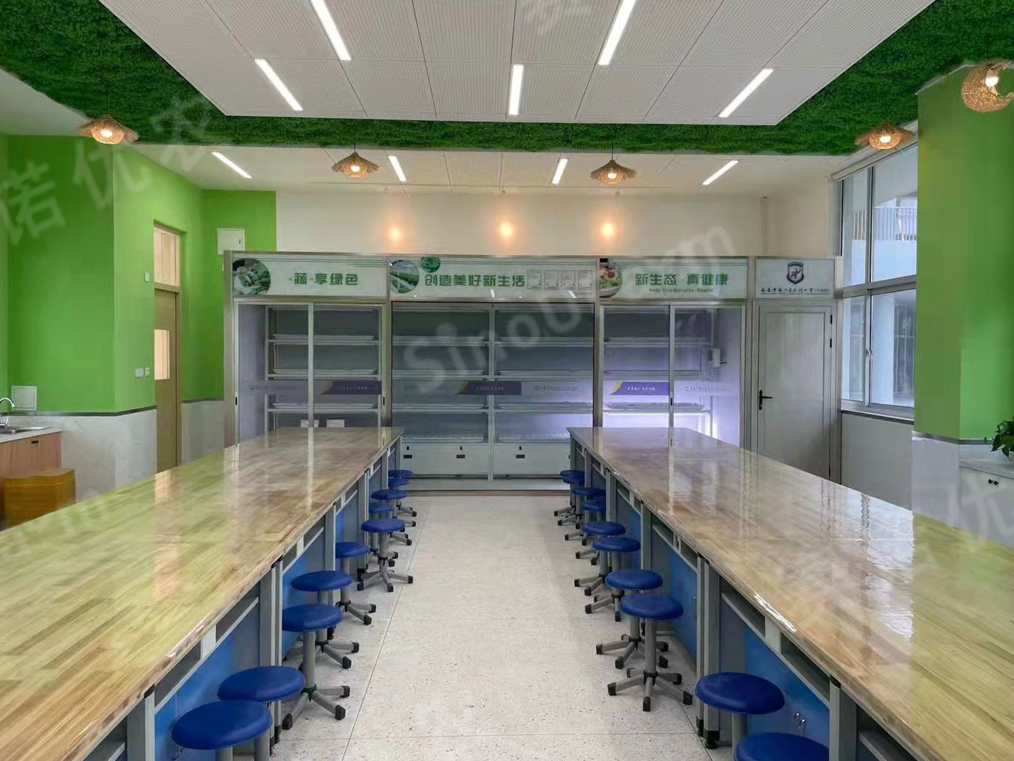 A elementary School in Nantong
Planting Beneficial Education Classroom